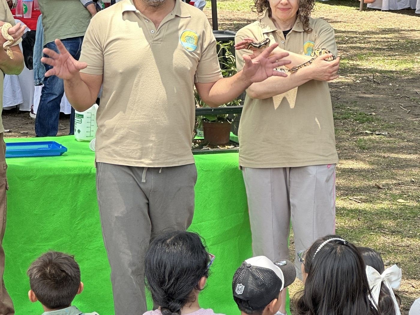Grupo de niños durante una experiencia Ecozooo Party